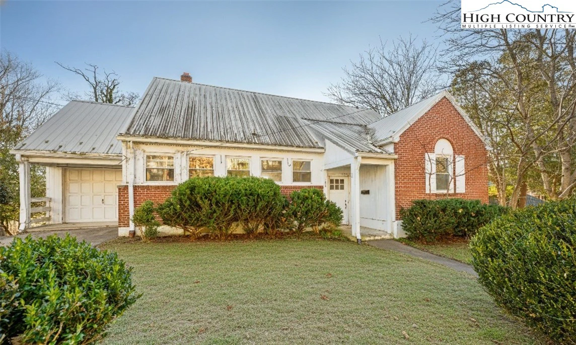 Image number 29 for the current listing