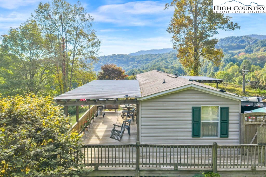Image number 1 for the current listing