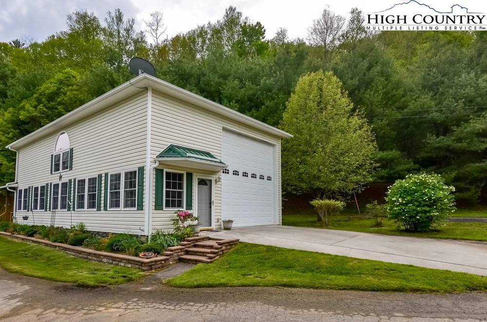 Image number 12 for the current listing