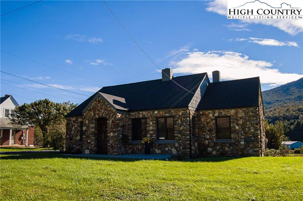 Image number 4 for the current listing
