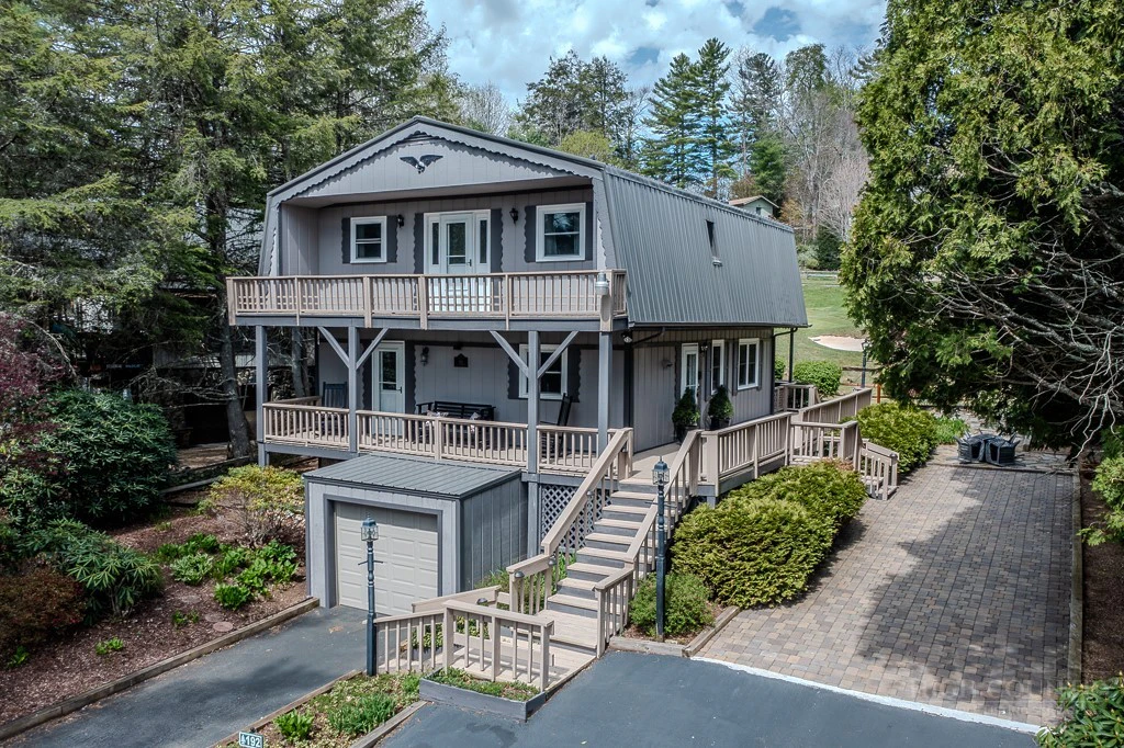 Image number 18 for the current listing