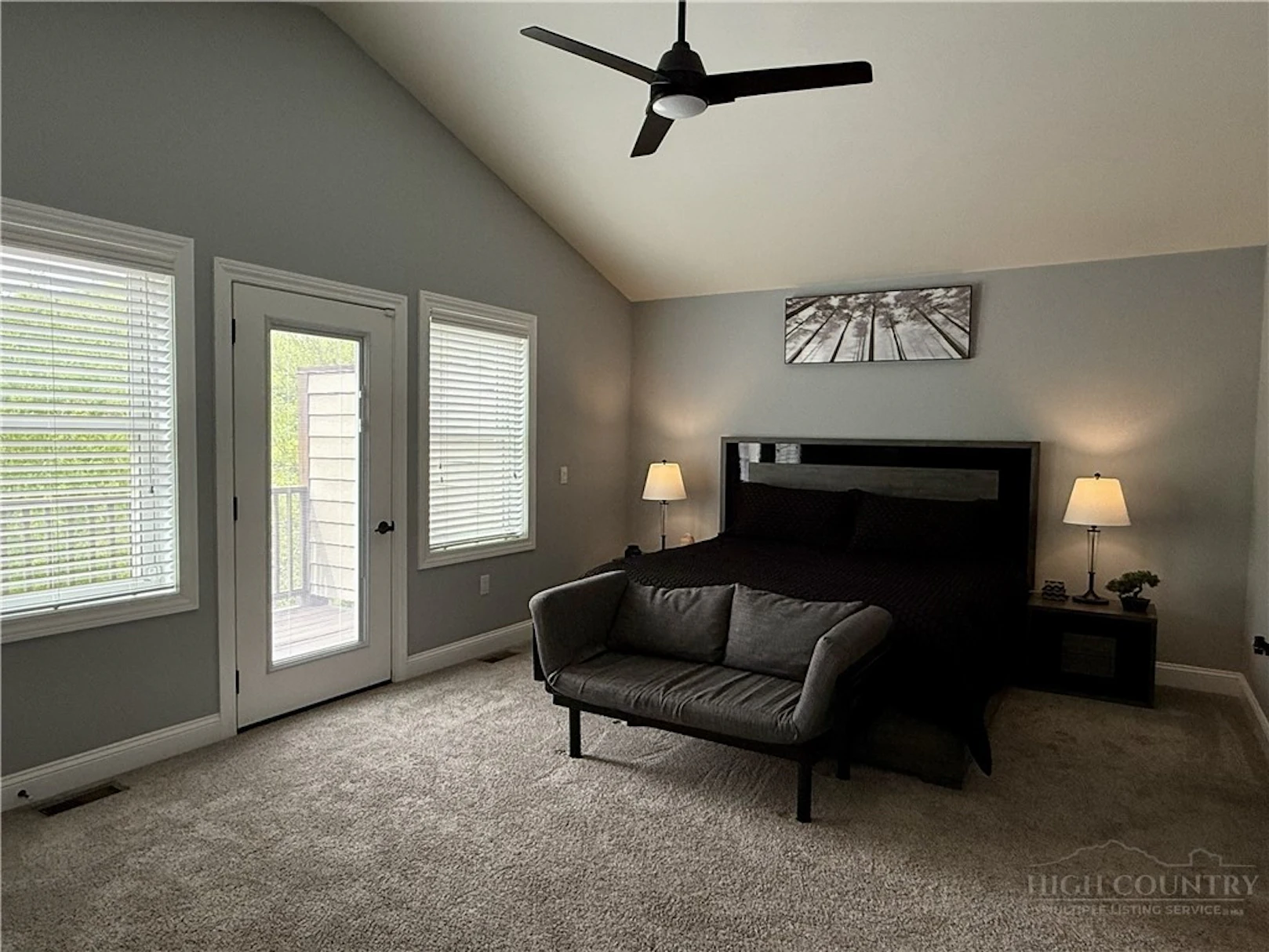 Image number 9 for the current listing