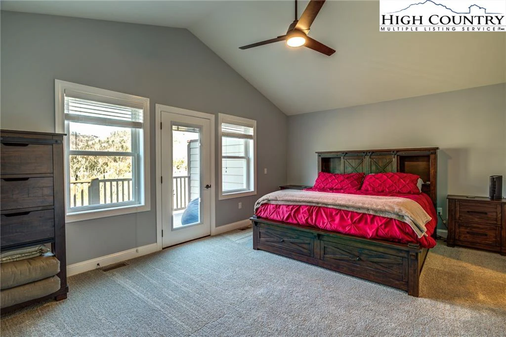 Image number 2 for the current listing