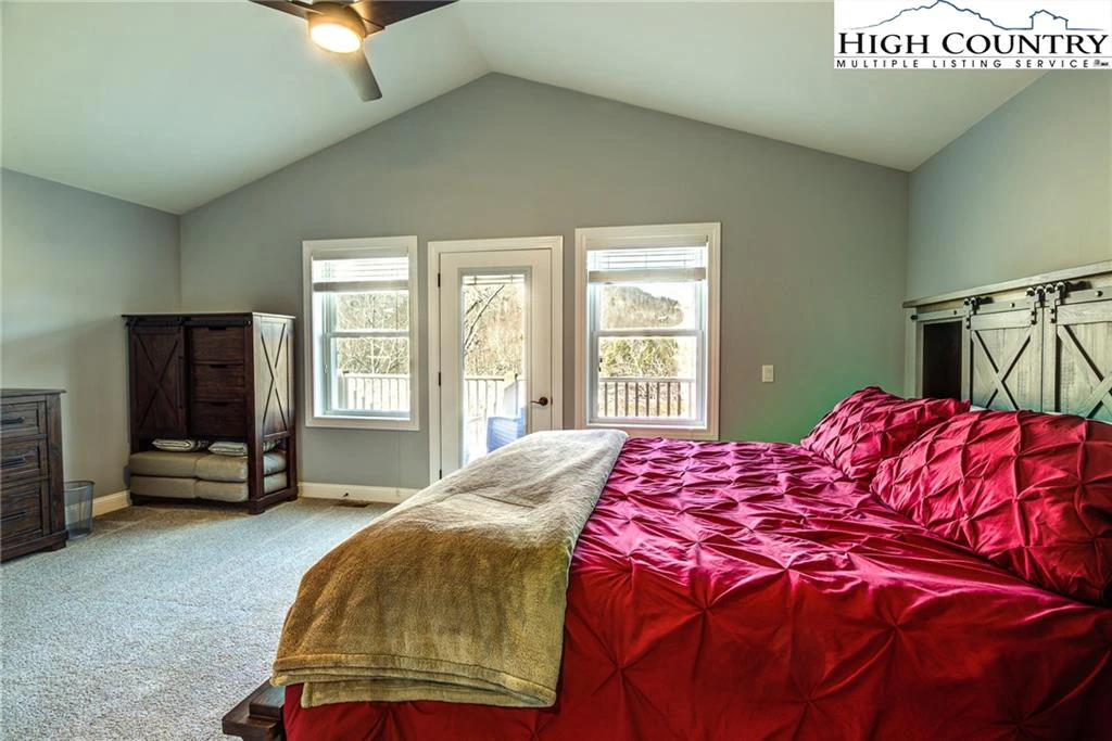Image number 14 for the current listing