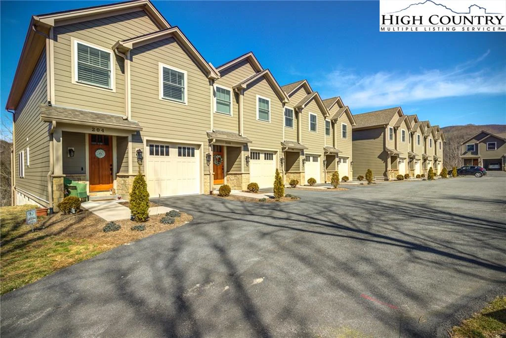 Image number 5 for the current listing