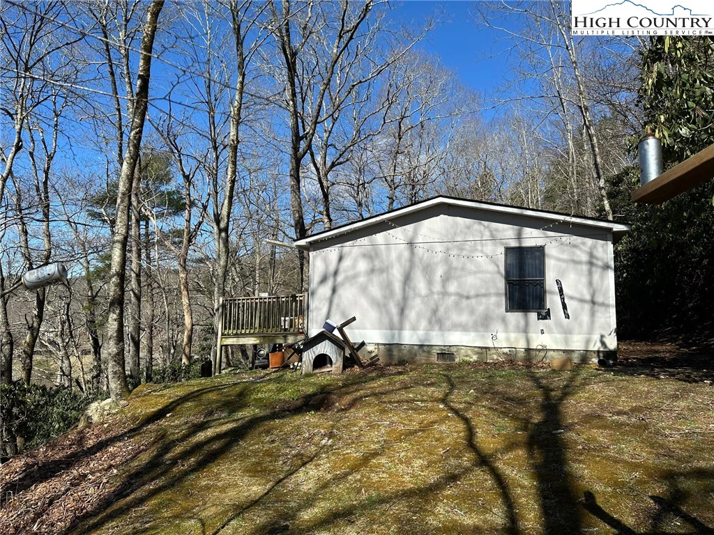 Image number 13 for the current listing