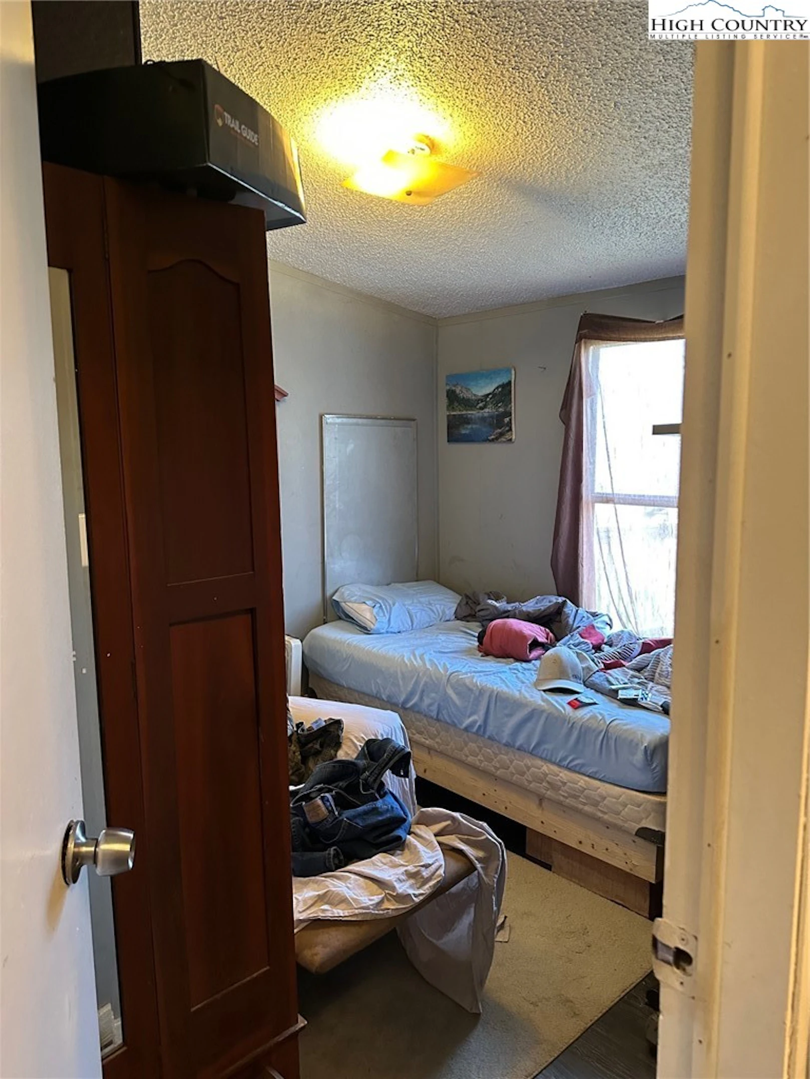 Image number 8 for the current listing