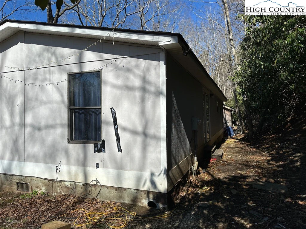 Image number 3 for the current listing