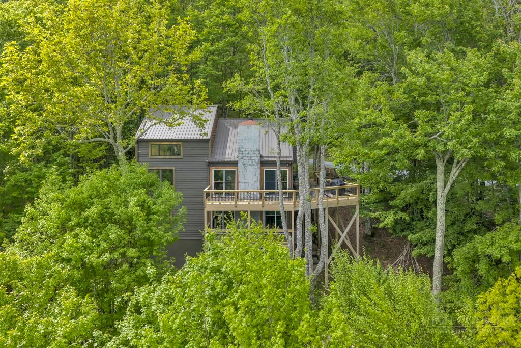 Image number 20 for the current listing