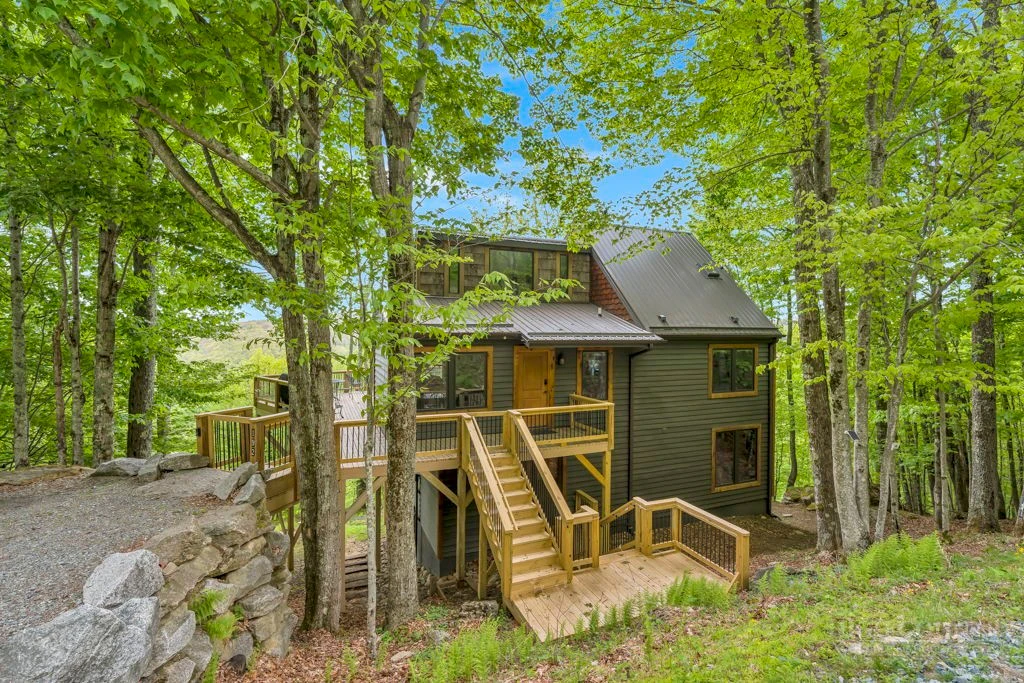 Image number 21 for the current listing