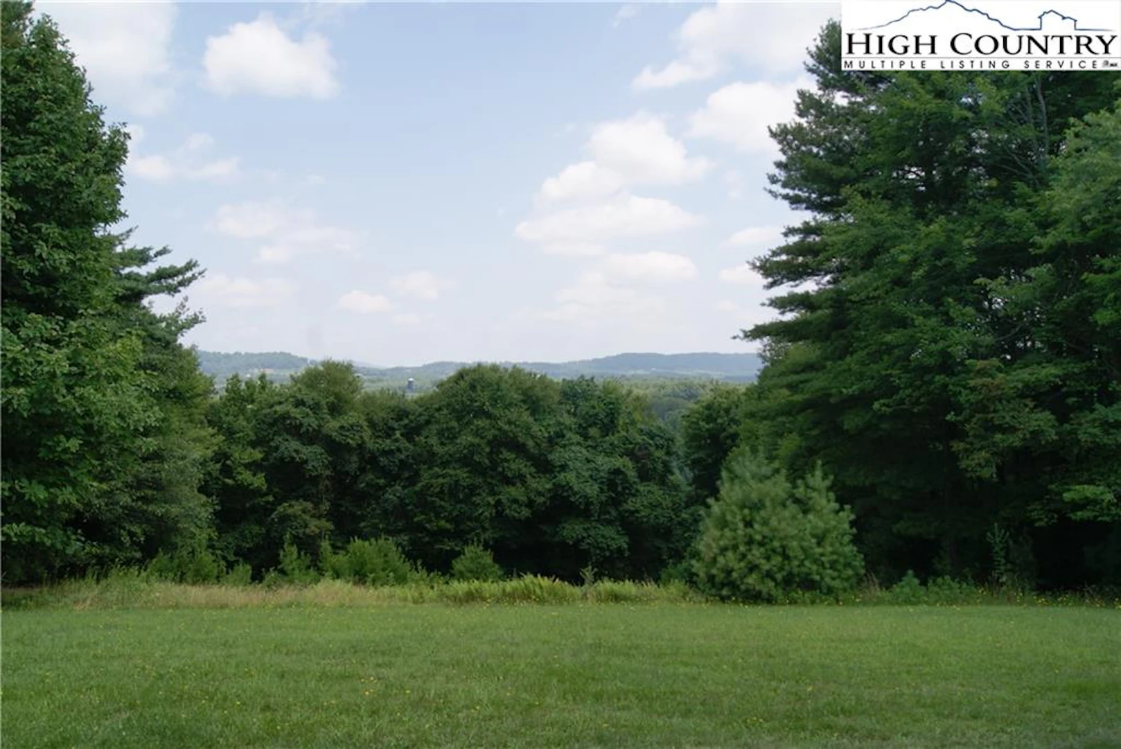 Image number 15 for the current listing