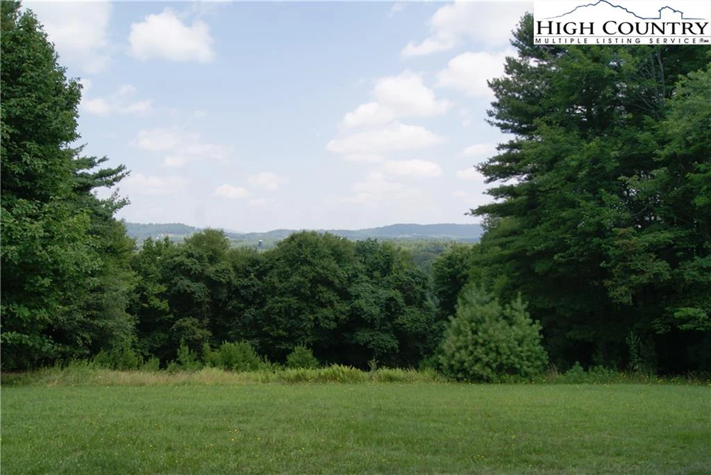 Image number 15 for the current listing