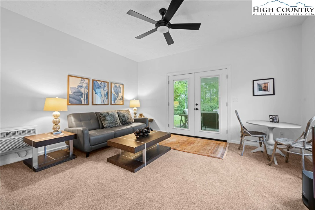 Image number 2 for the current listing