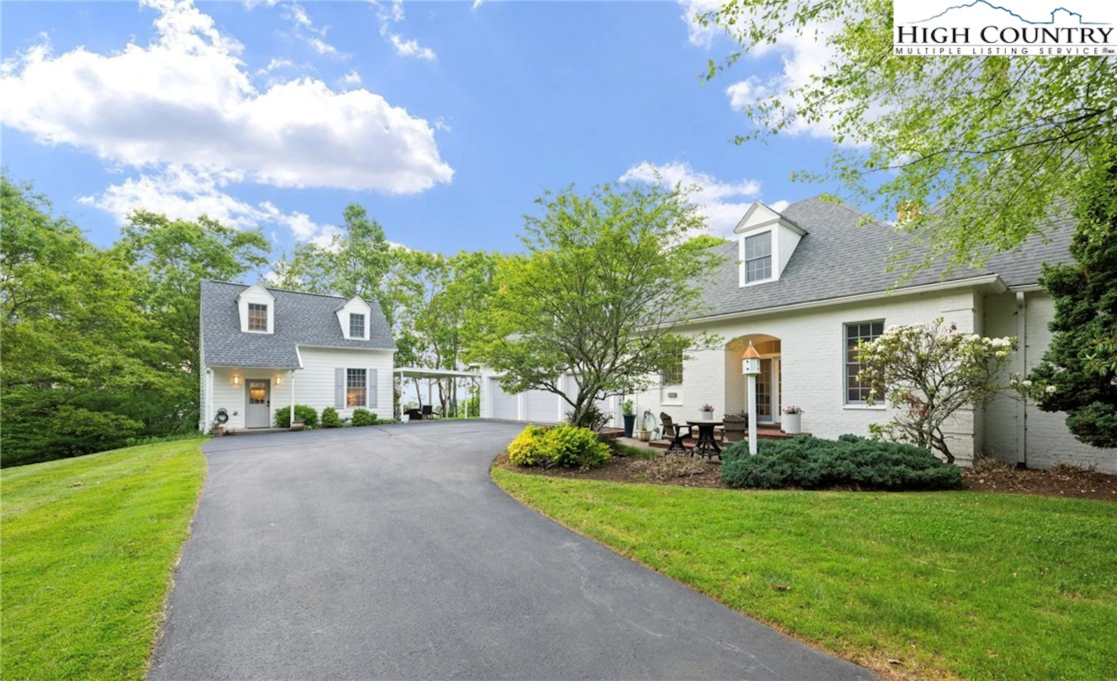 Image number 13 for the current listing