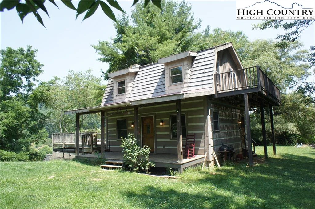 Image number 1 for the current listing
