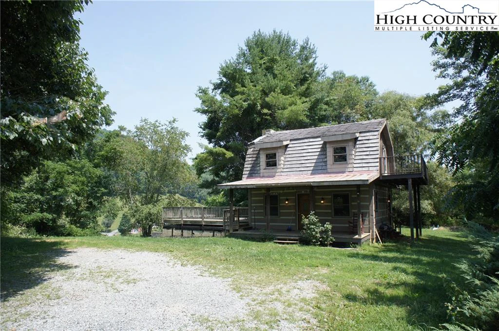 Image number 27 for the current listing