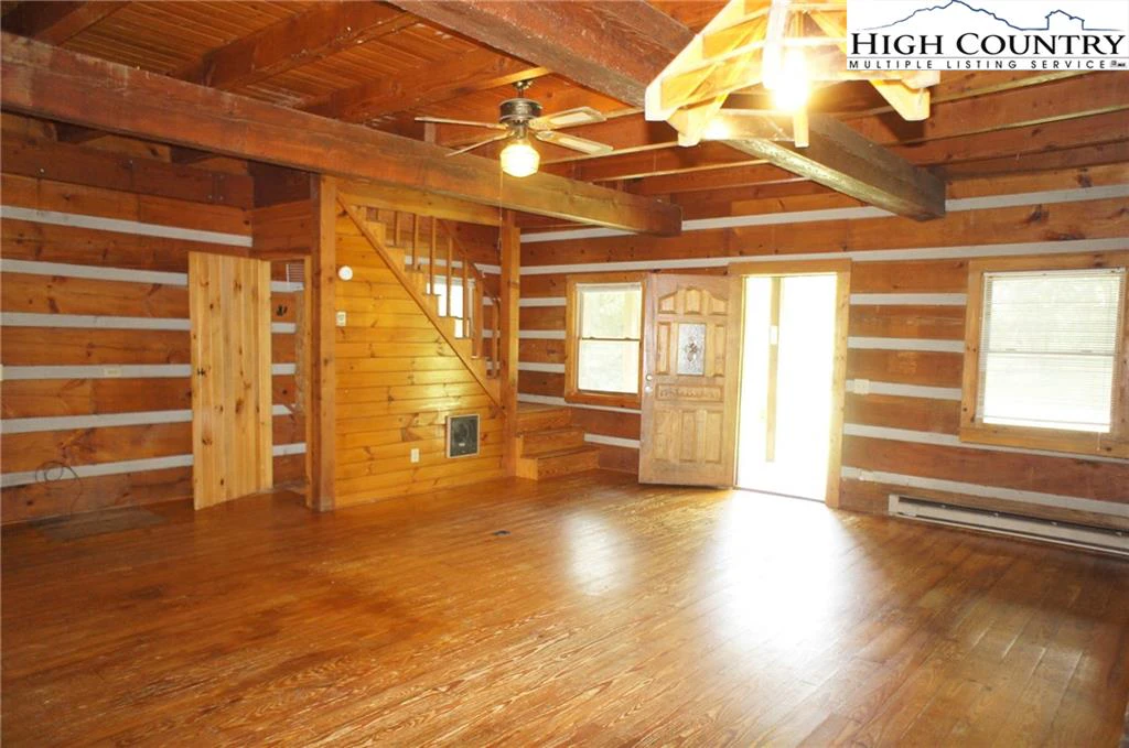 Image number 2 for the current listing
