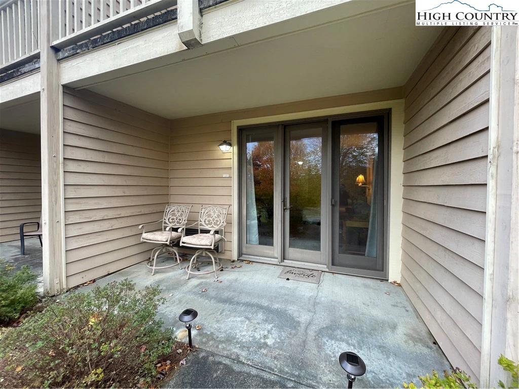 Image number 8 for the current listing