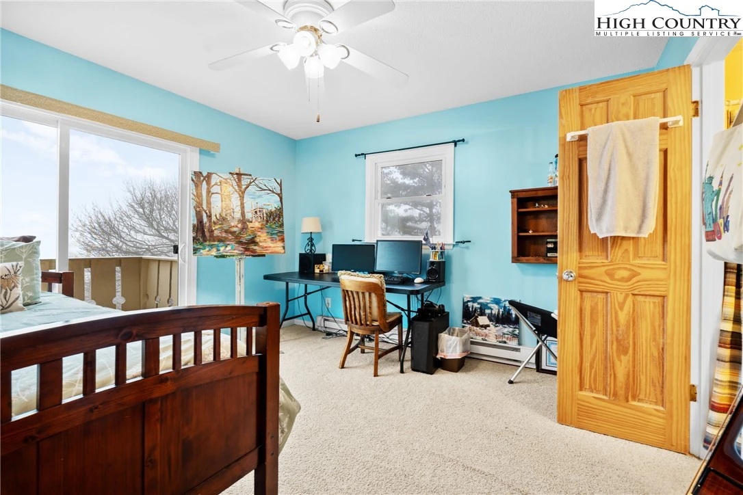 Image number 3 for the current listing