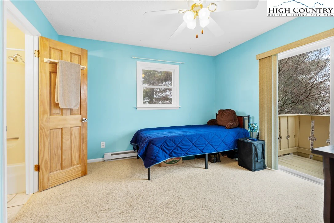 Image number 5 for the current listing