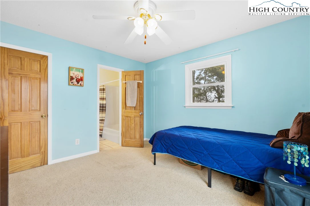 Image number 6 for the current listing