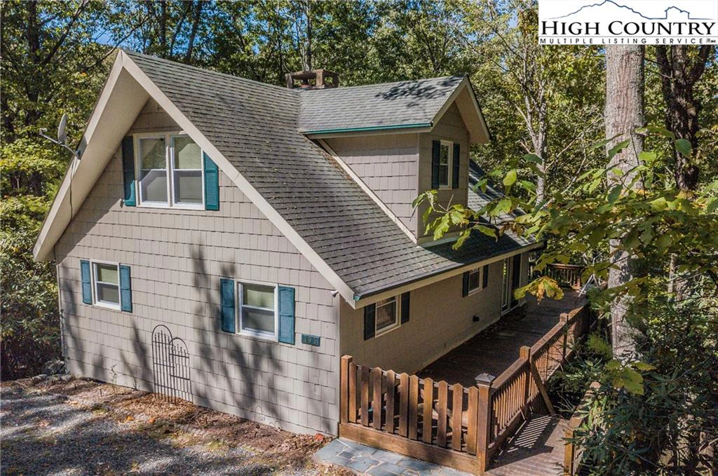 Image number 1 for the current listing