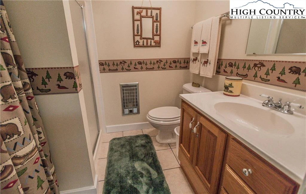Image number 2 for the current listing