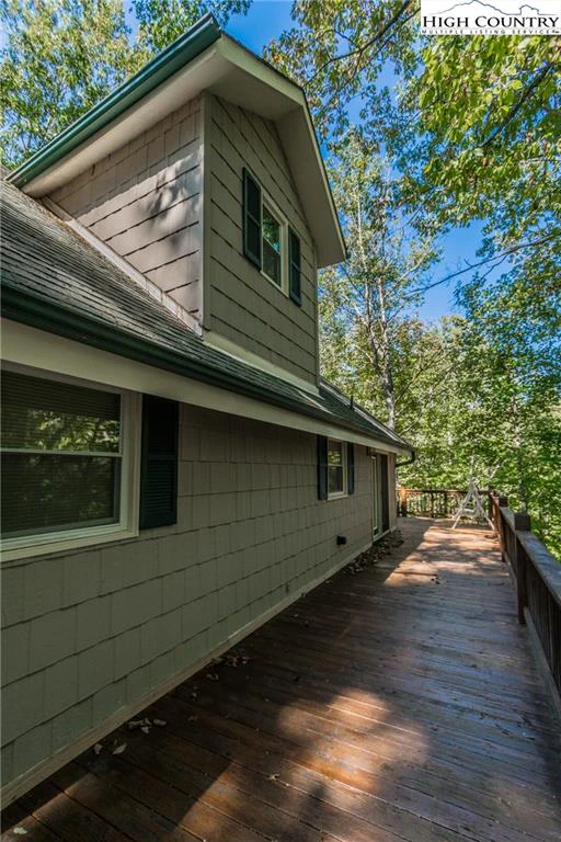 Image number 13 for the current listing