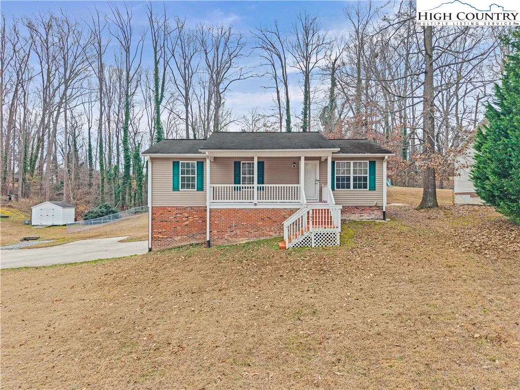 Image number 1 for the current listing