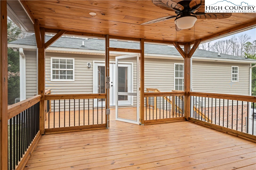 Image number 2 for the current listing