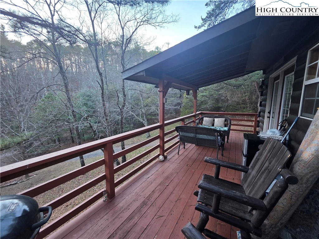 Image number 16 for the current listing