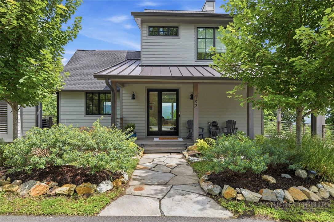 Image number 3 for the current listing
