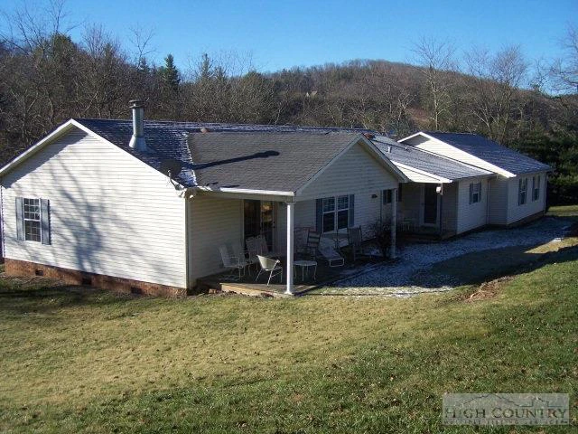 Image number 1 for the current listing