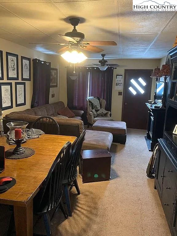 Image number 2 for the current listing