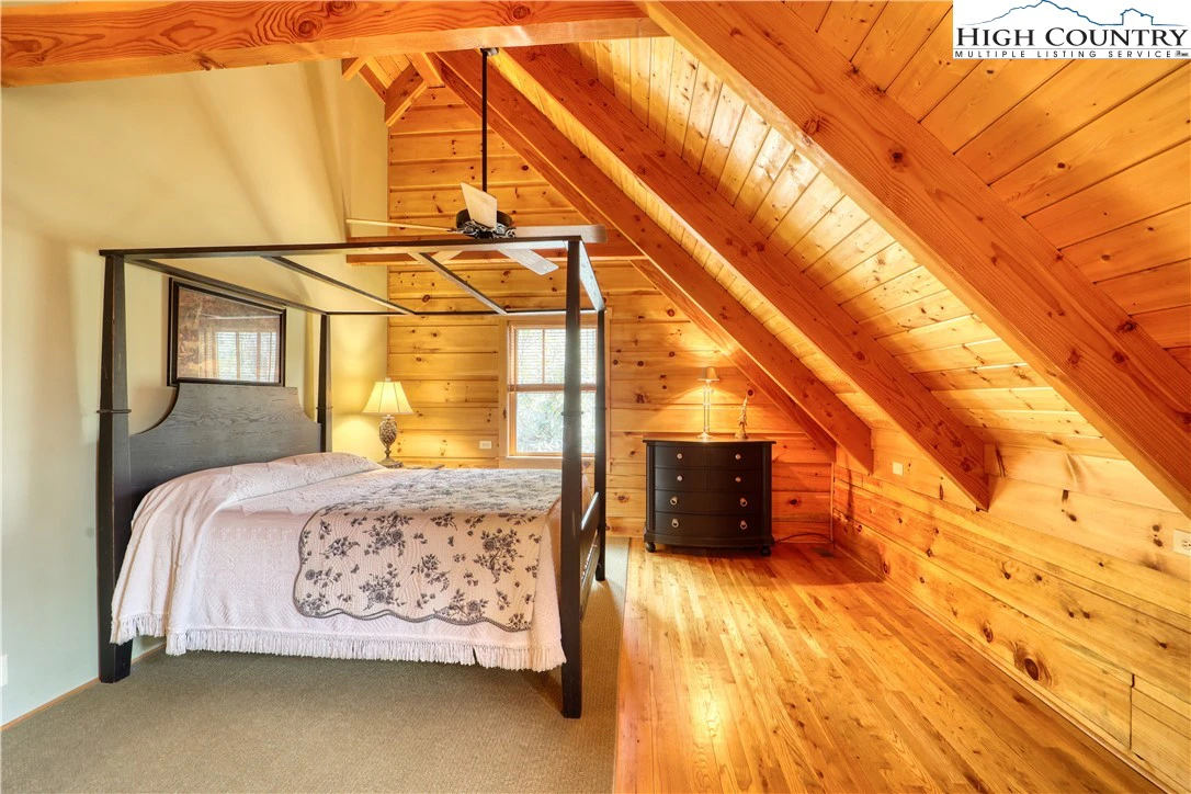 Image number 6 for the current listing
