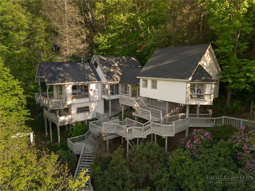 Image number 2 for the current listing
