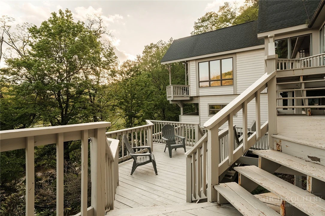 Image number 7 for the current listing