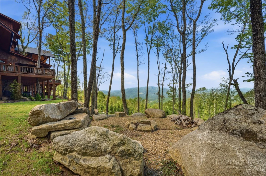 Image number 8 for the current listing