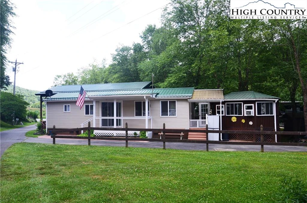 Image number 1 for the current listing