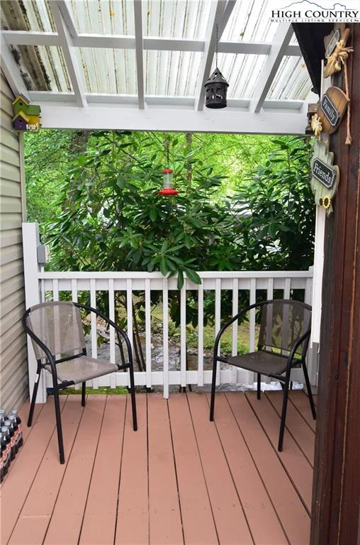 Image number 9 for the current listing
