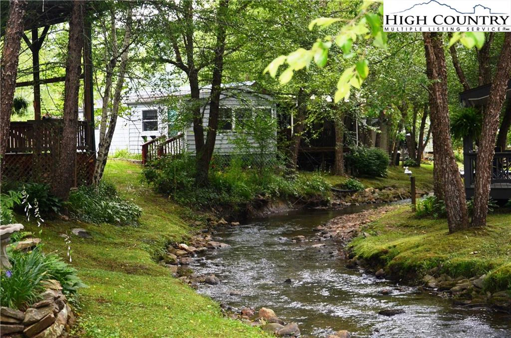 Image number 5 for the current listing