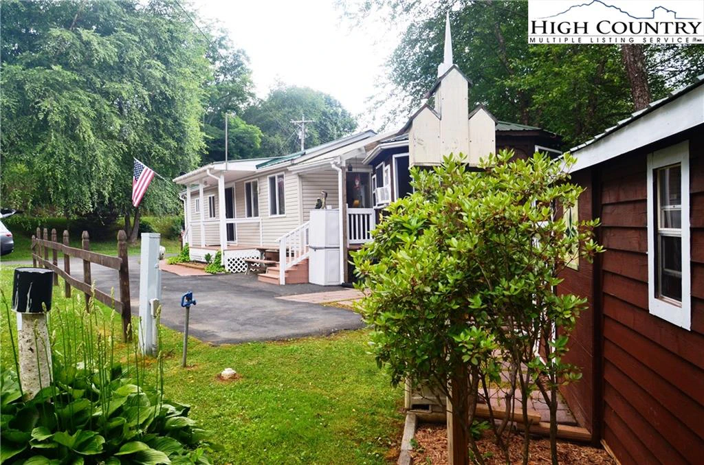 Image number 3 for the current listing