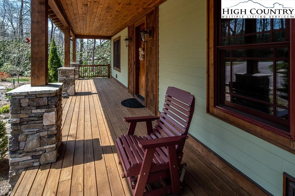 Image number 6 for the current listing