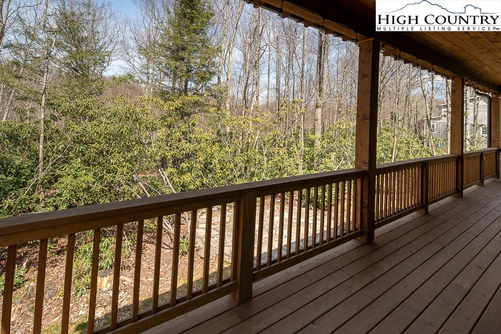 Image number 7 for the current listing