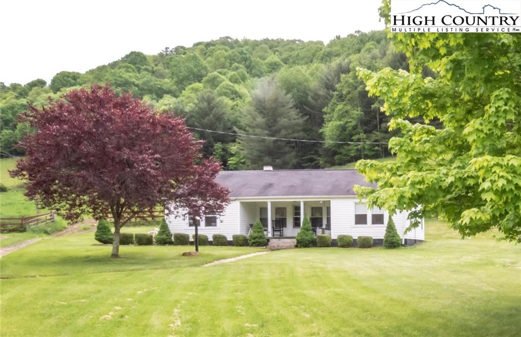 Image number 1 for the current listing