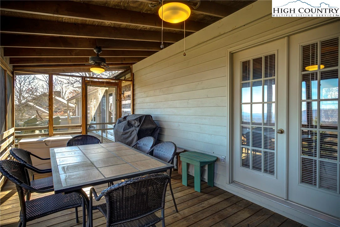 Image number 3 for the current listing
