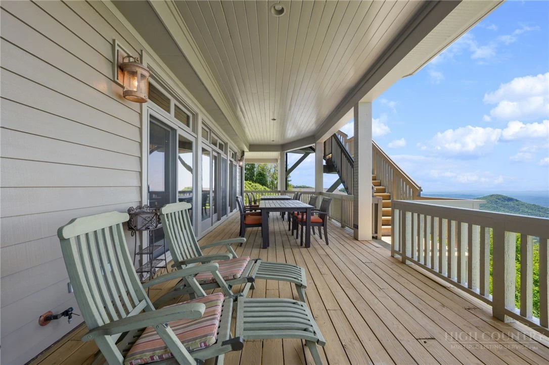 Image number 9 for the current listing