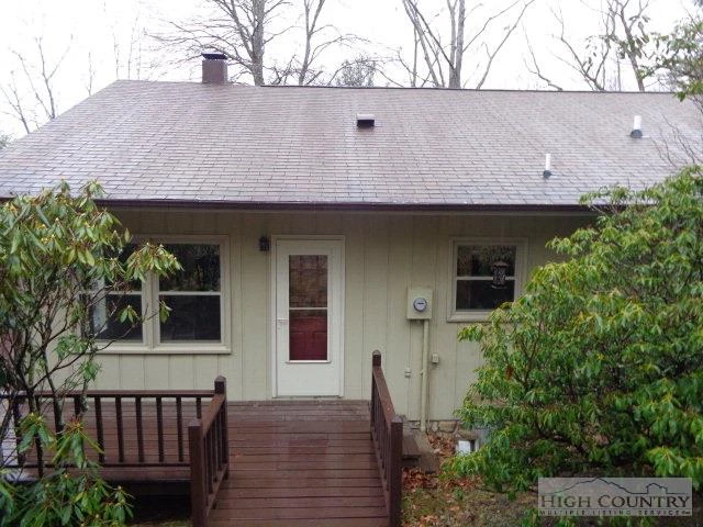 Image number 16 for the current listing