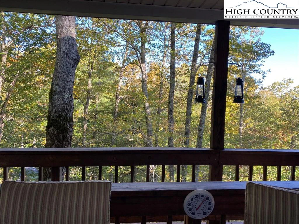 Image number 12 for the current listing