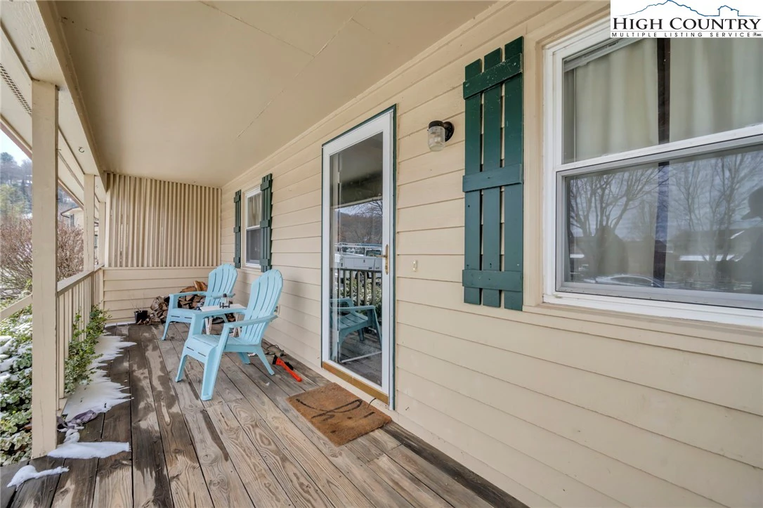 Image number 7 for the current listing